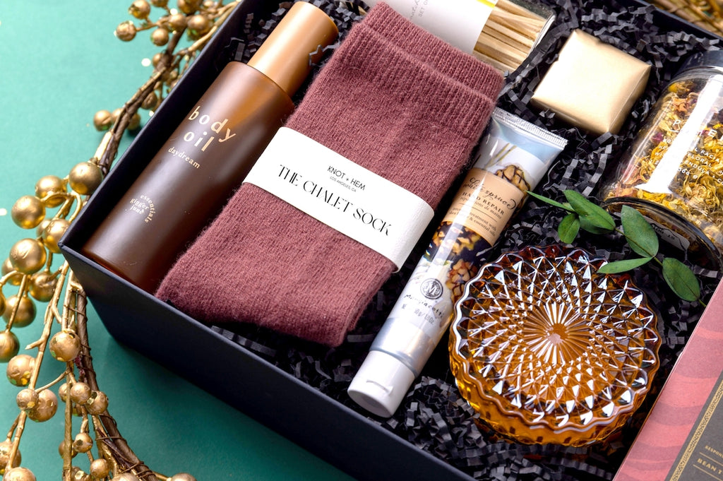 A Rare Peace Deluxe: Chic holiday spa gift box